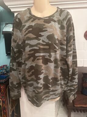 SUNDRY GRAY/GREEN CAMO CAMOUFLAGE HEAVYWEIGHT FRENCH TERRY SWEATSHIRT 2